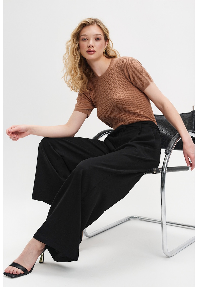Pantaloni drepti cu talie medie - Negru