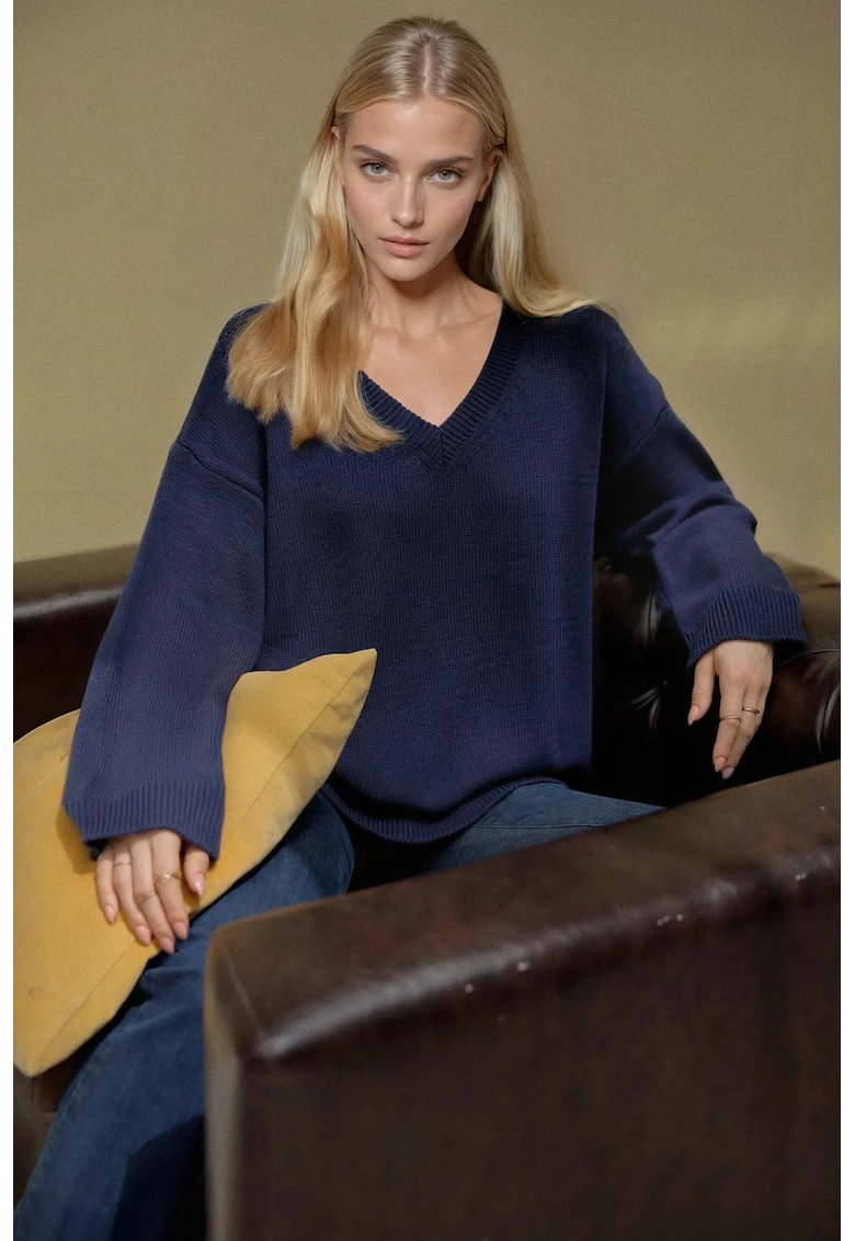 Pulover dama -  gros - decolteu in V - albastru - tricot