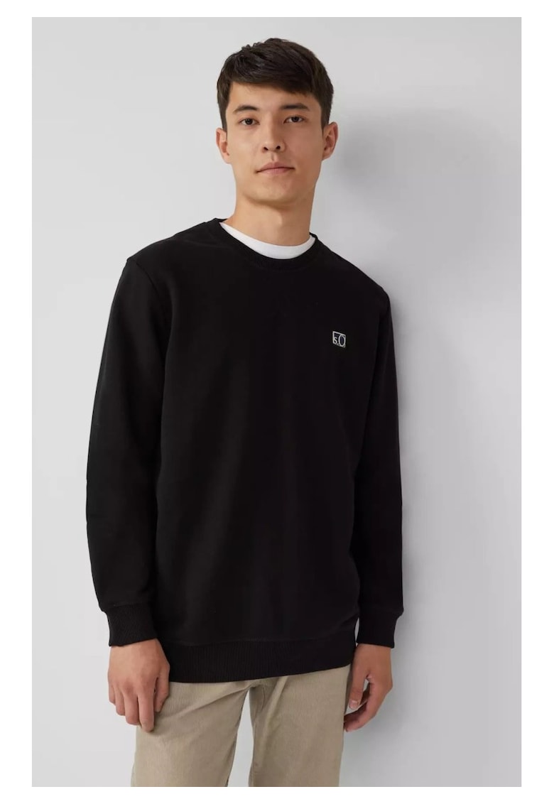 Bluza barbati - cu decolteu la baza gatului - logo - Negru - Negru
