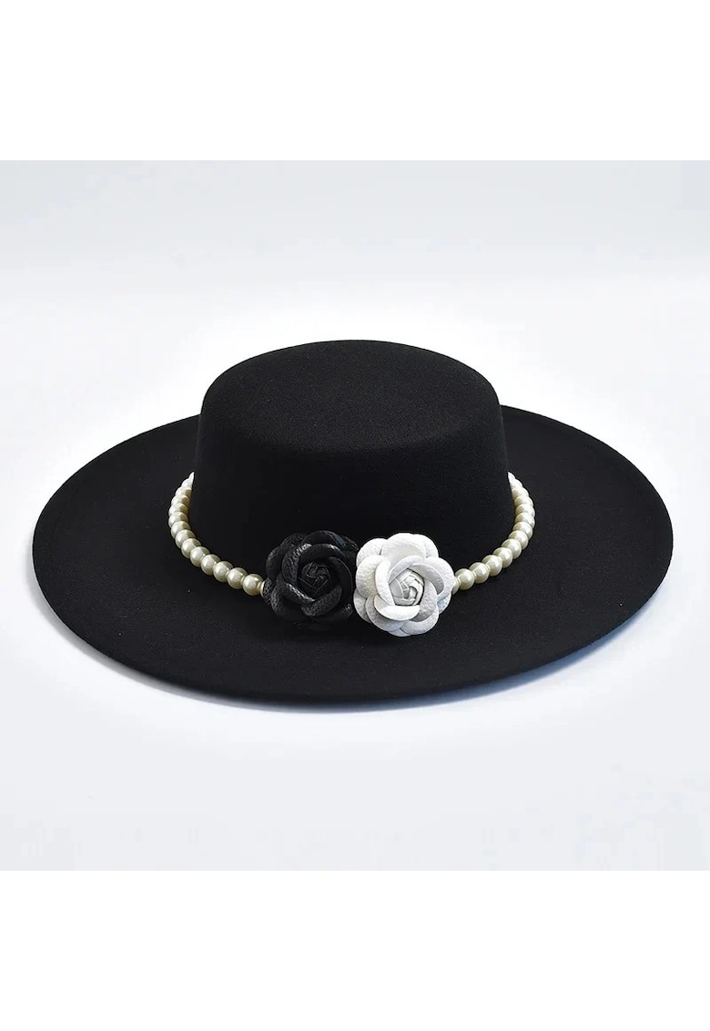 Palarie neagra - stil canotiera - handmade - cu bor lat - cu flori si perle - Deisy