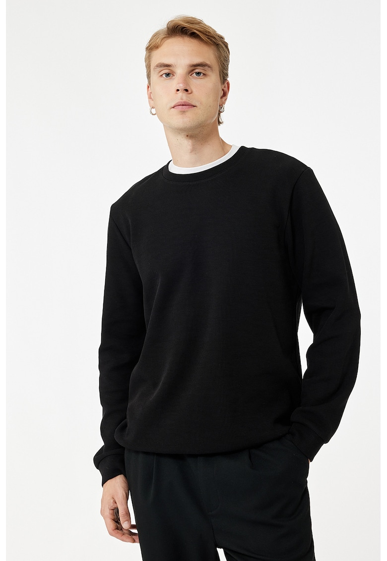 Bluza de trening cu decolteu la baza gatului si model uni - Negru