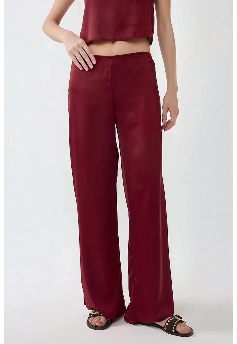 Pantaloni pentru dama -  largi - satin - rosu