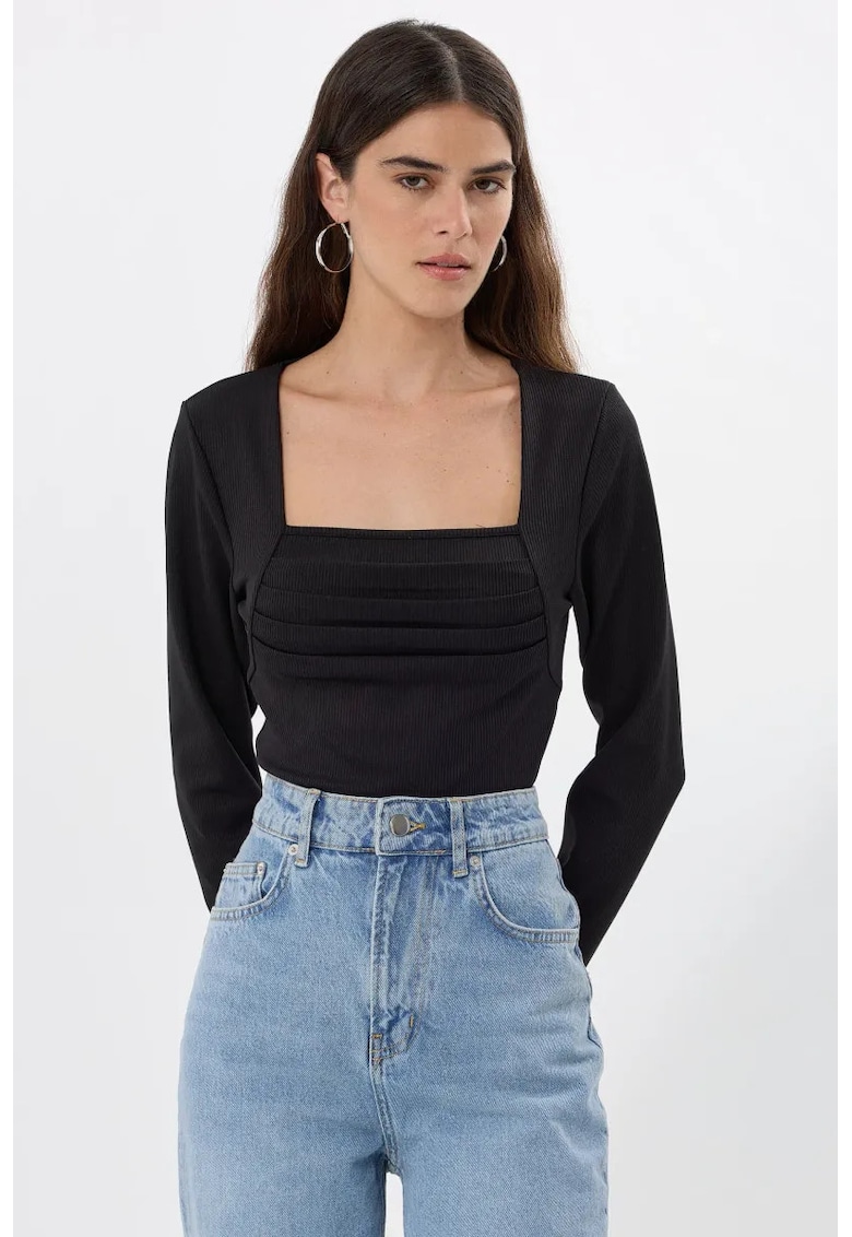 Bluza dama -  cu volane - Negru