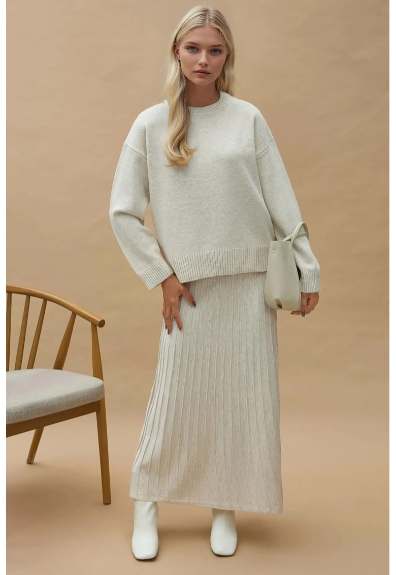 Compleu dama cu fusta -  alb - tricot