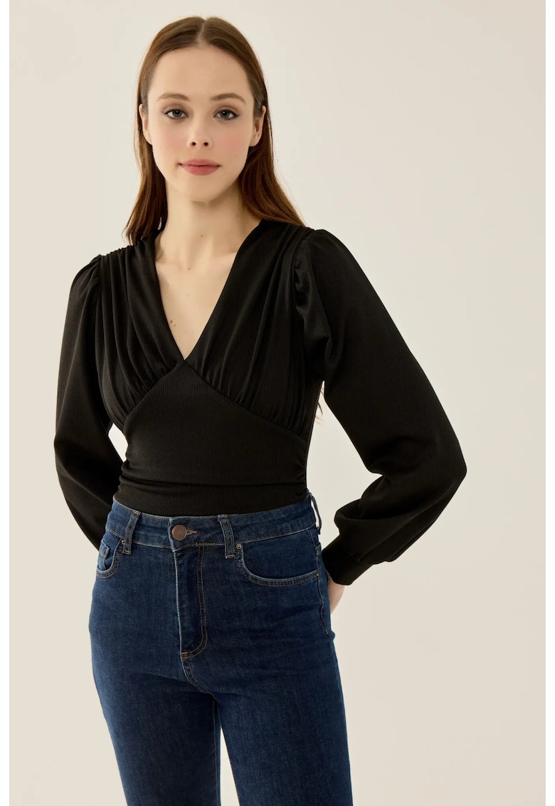 Body Slim Fit -  decolteu in V - maneci bufante - negru - poliester