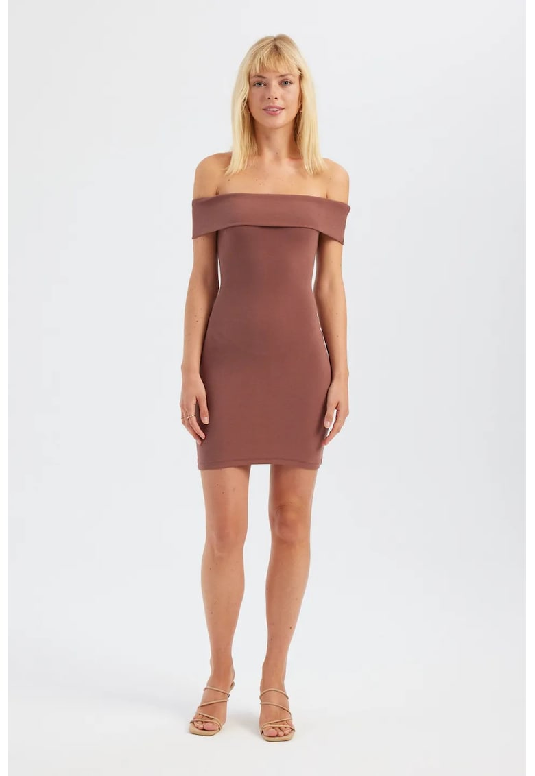 Rochie mini -  mulata - umeri goi - maro - textil