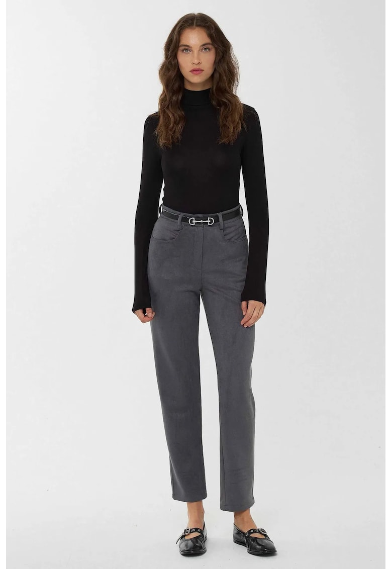 Pantaloni crop cu talie inalta