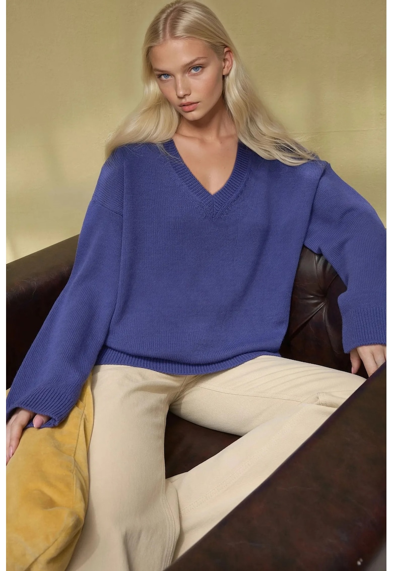 Pulover dama -  tricotat gros - decolteu in V - albastru lavanda - tricot
