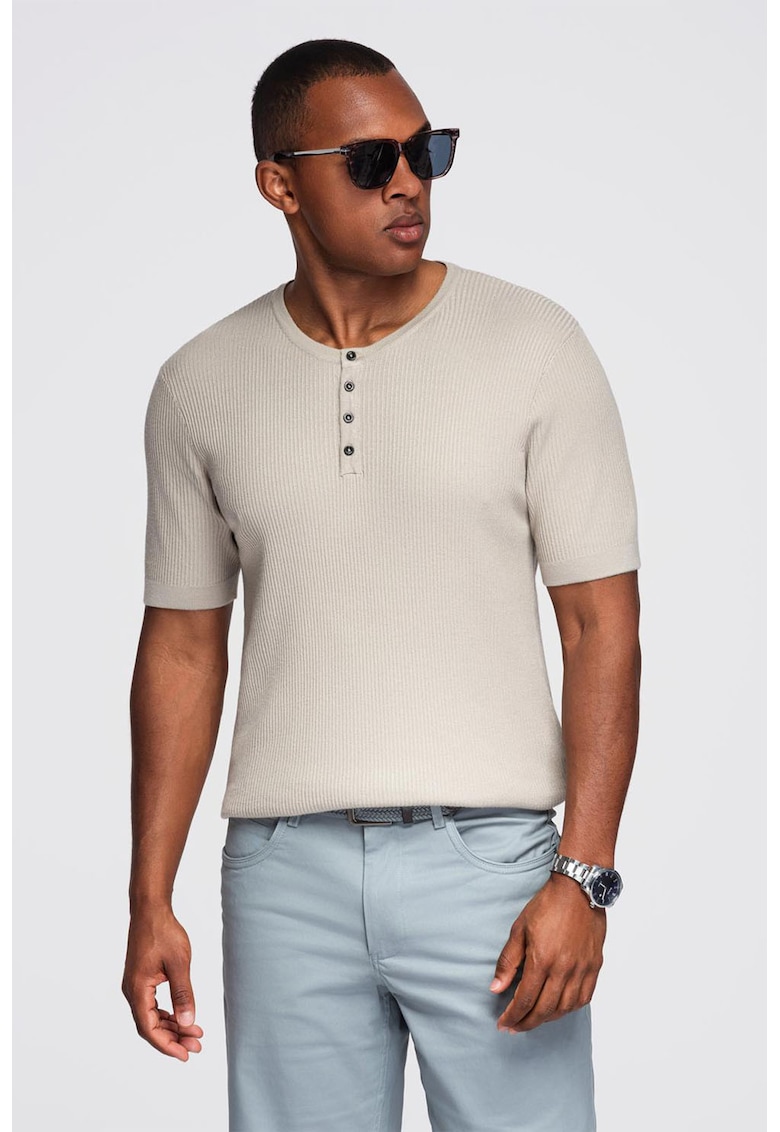 Tricou slim fit cu striatii si decolteu henley