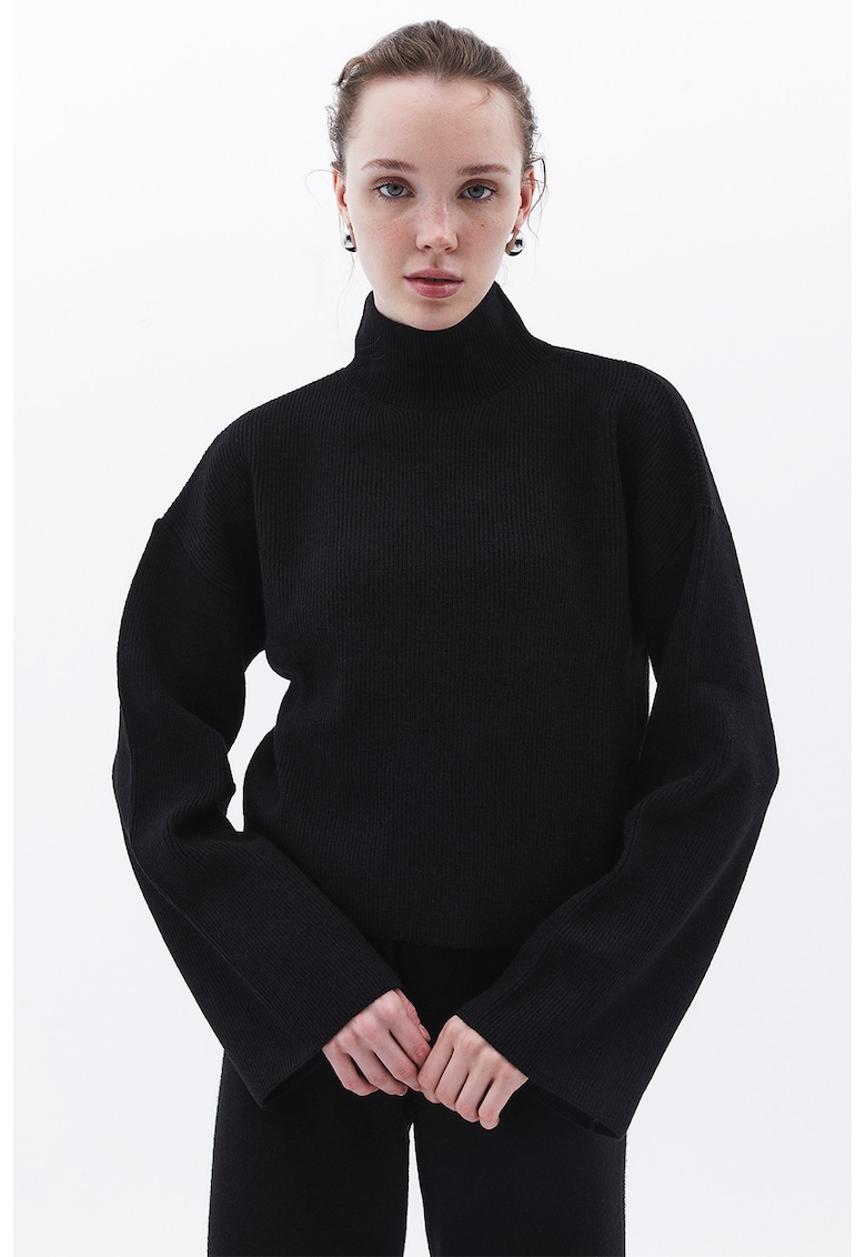 Pulover uni cu guler inalt - Negru