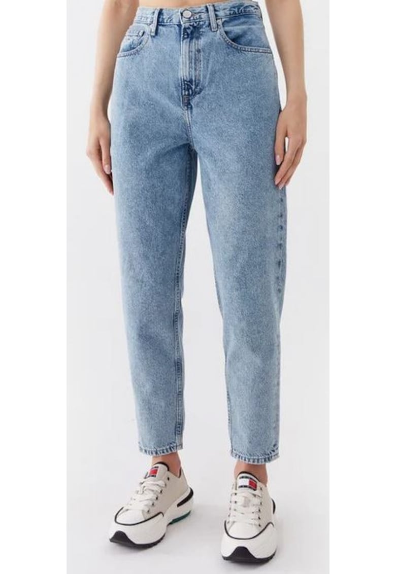 Blugi cu talie inalta mom fit