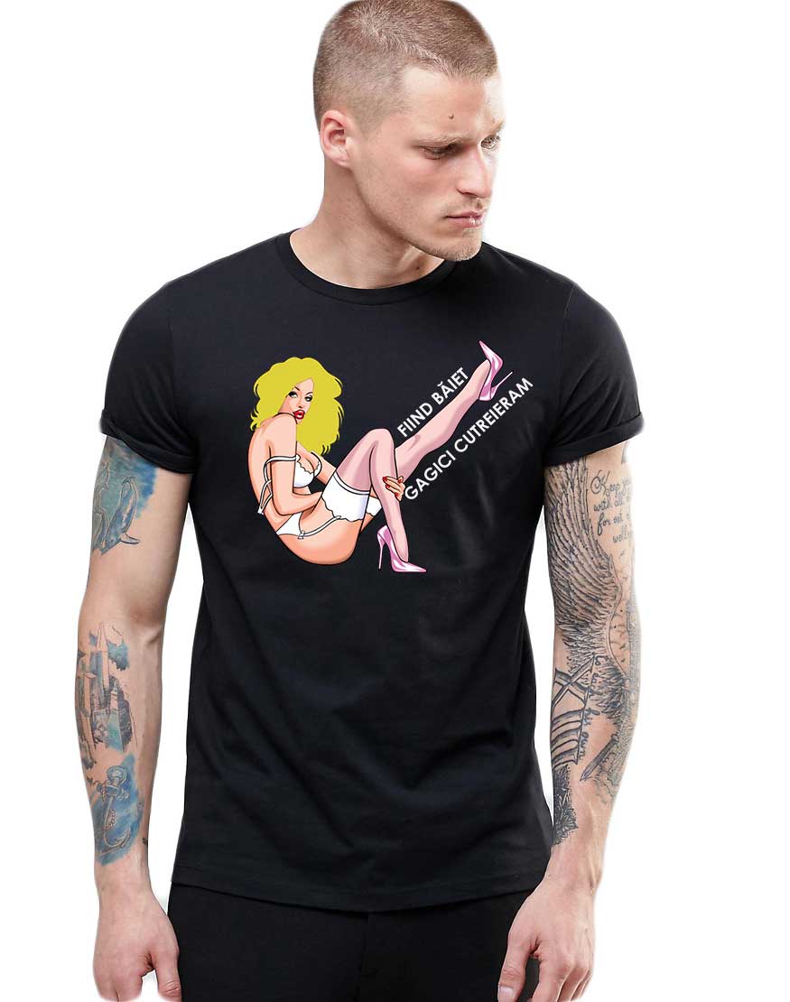 Oferte la Tricou barbati negru - Fiind Baiet Cutreieram