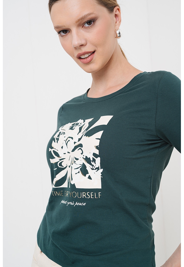 Tricou cu decolteu la baza gatului si design grafic - Auriu/Alb fildes/Verde englez