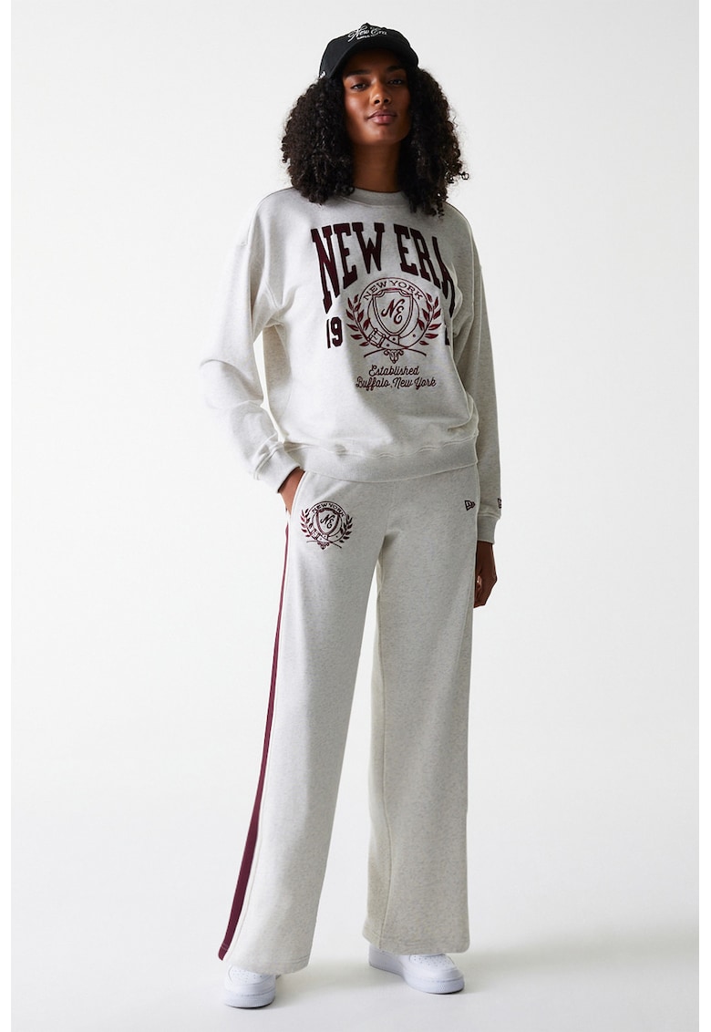 Pantaloni de trening cu buzunare laterale si logo brodat - Gri deschis