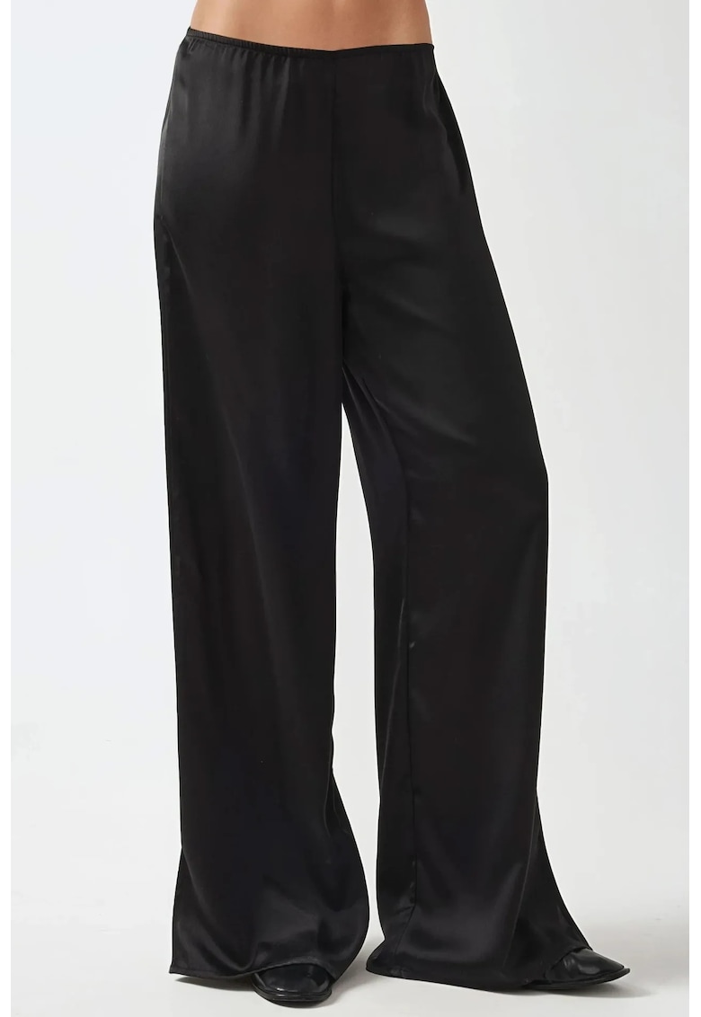 Pantaloni pentru dama -  largi - satin - negru