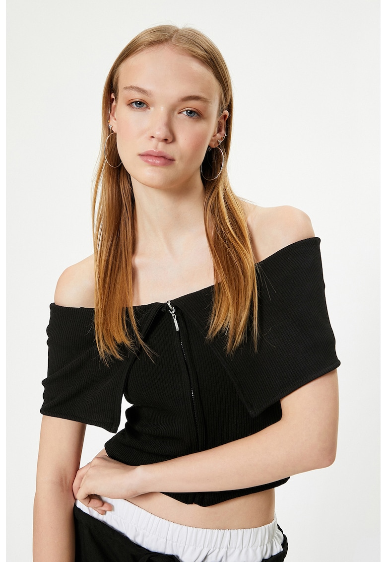 Bluza crop cu decolteu pe umeri - Negru