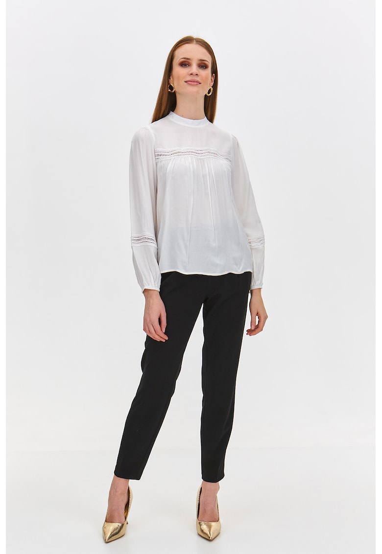 Bluza cu model uni si guler scurt - Alb